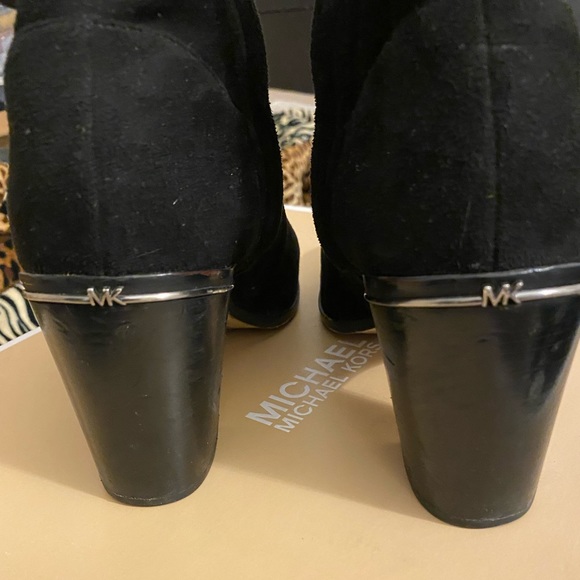 Michael Kors chase ankle boots - Picture 8 of 10